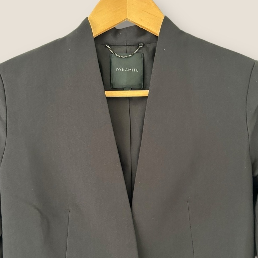 Dynamite Black Blazer - Picture 2 of 7